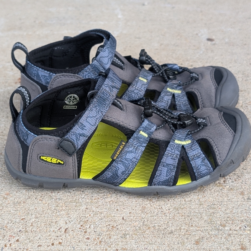 Keen Seacamp II CNX Big Kids Size 3.
